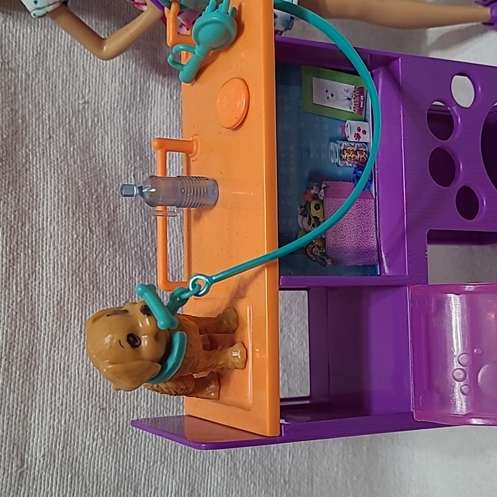 Barbie Doll Year 2019 Team Stacie Doll With Puppies Playset #GFF48 - Picture 3 of 14